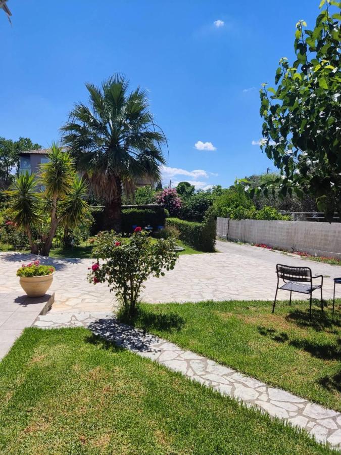 Morfi Apartment Kalligoni ภายนอก รูปภาพ